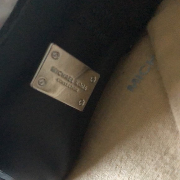 Michael Kors Collection - Picture 5 of 8